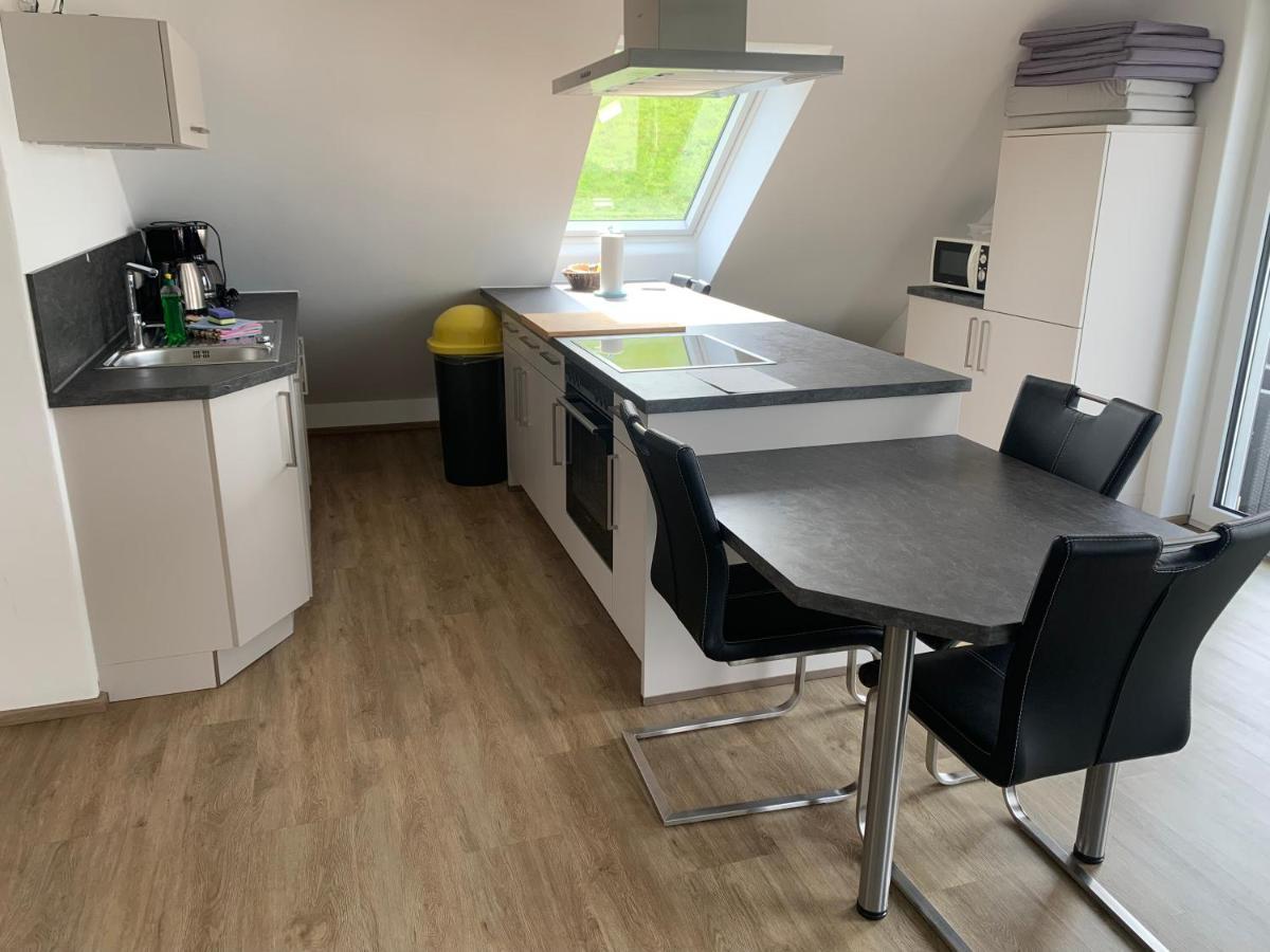 Sonniges 4 **** Dg-Apartment Mit Aufzug+Seeblick ไพลน์เฟลด์ ภายนอก รูปภาพ